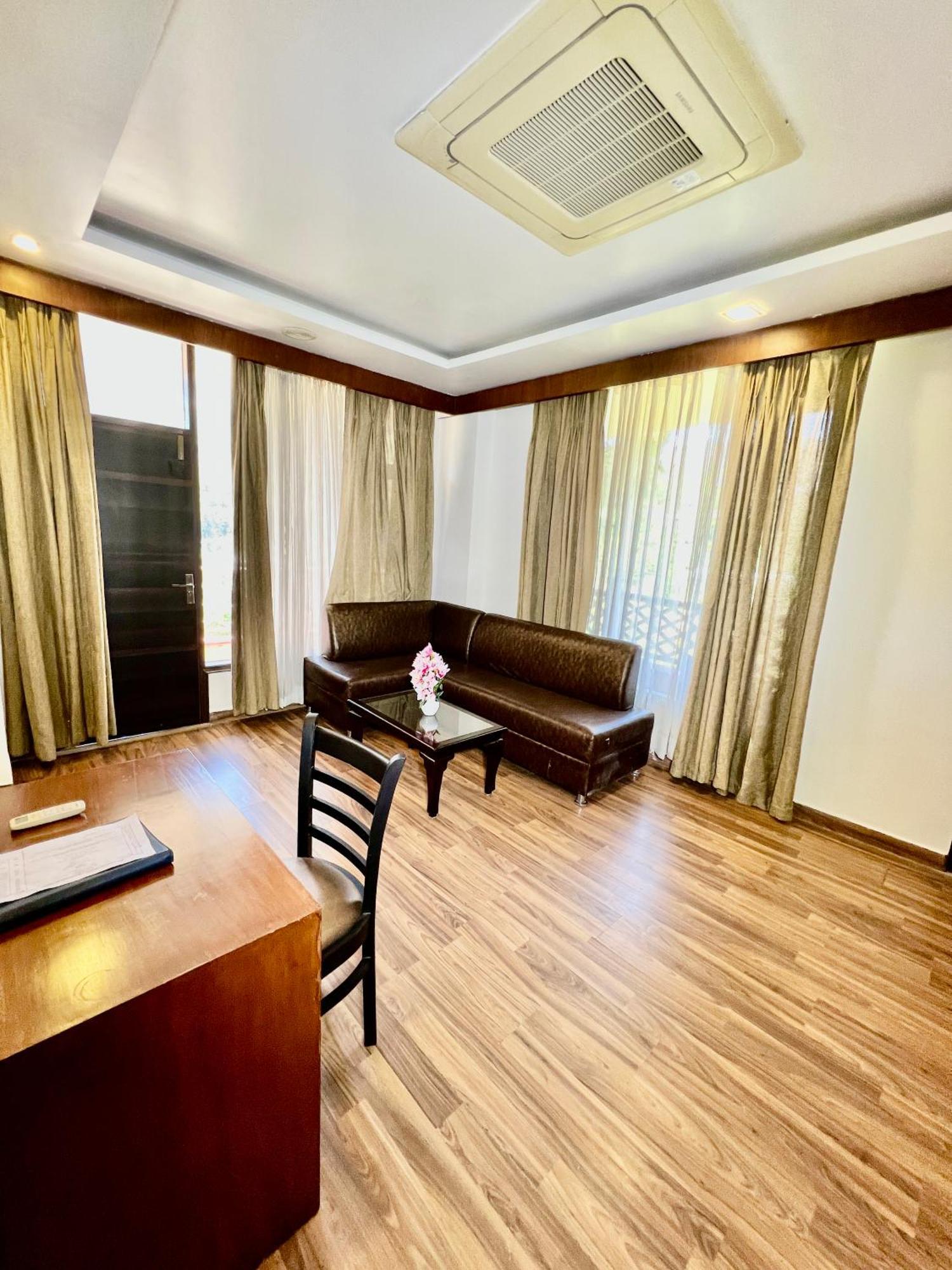 Sea Hawk - Luxury Hill Resort 4 Mins From Bhimtal Lake מראה חיצוני תמונה