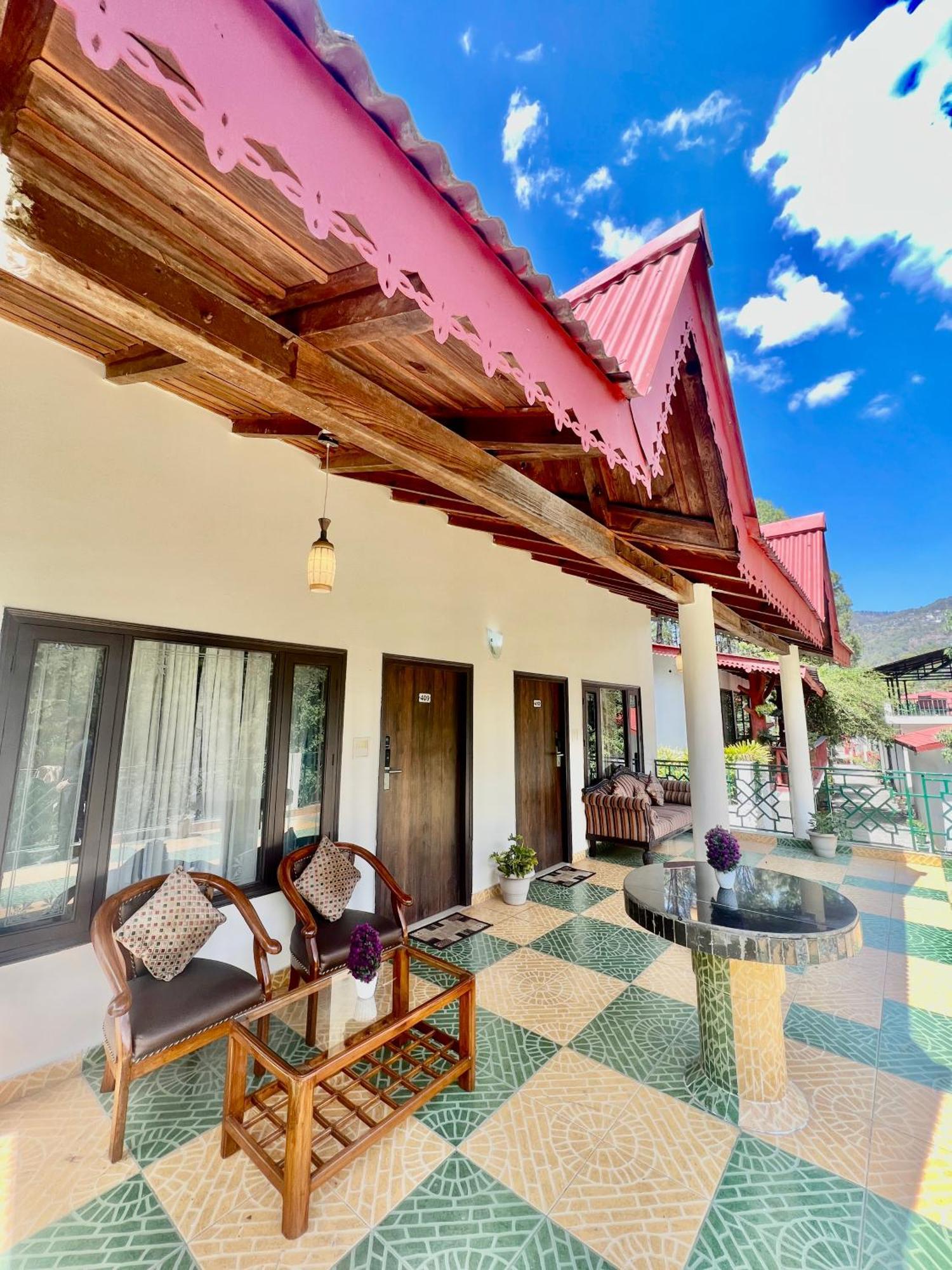 Sea Hawk - Luxury Hill Resort 4 Mins From Bhimtal Lake מראה חיצוני תמונה