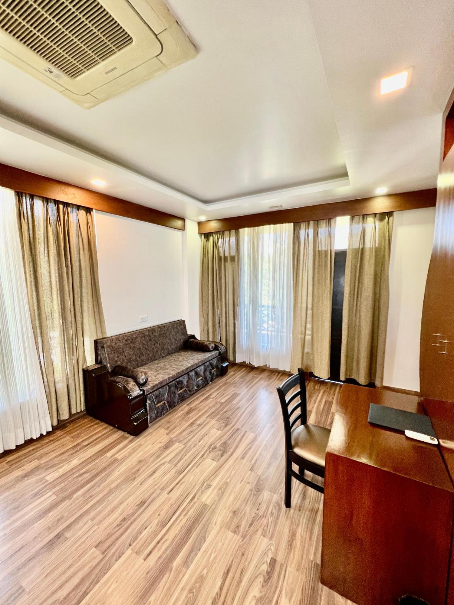 Sea Hawk - Luxury Hill Resort 4 Mins From Bhimtal Lake מראה חיצוני תמונה