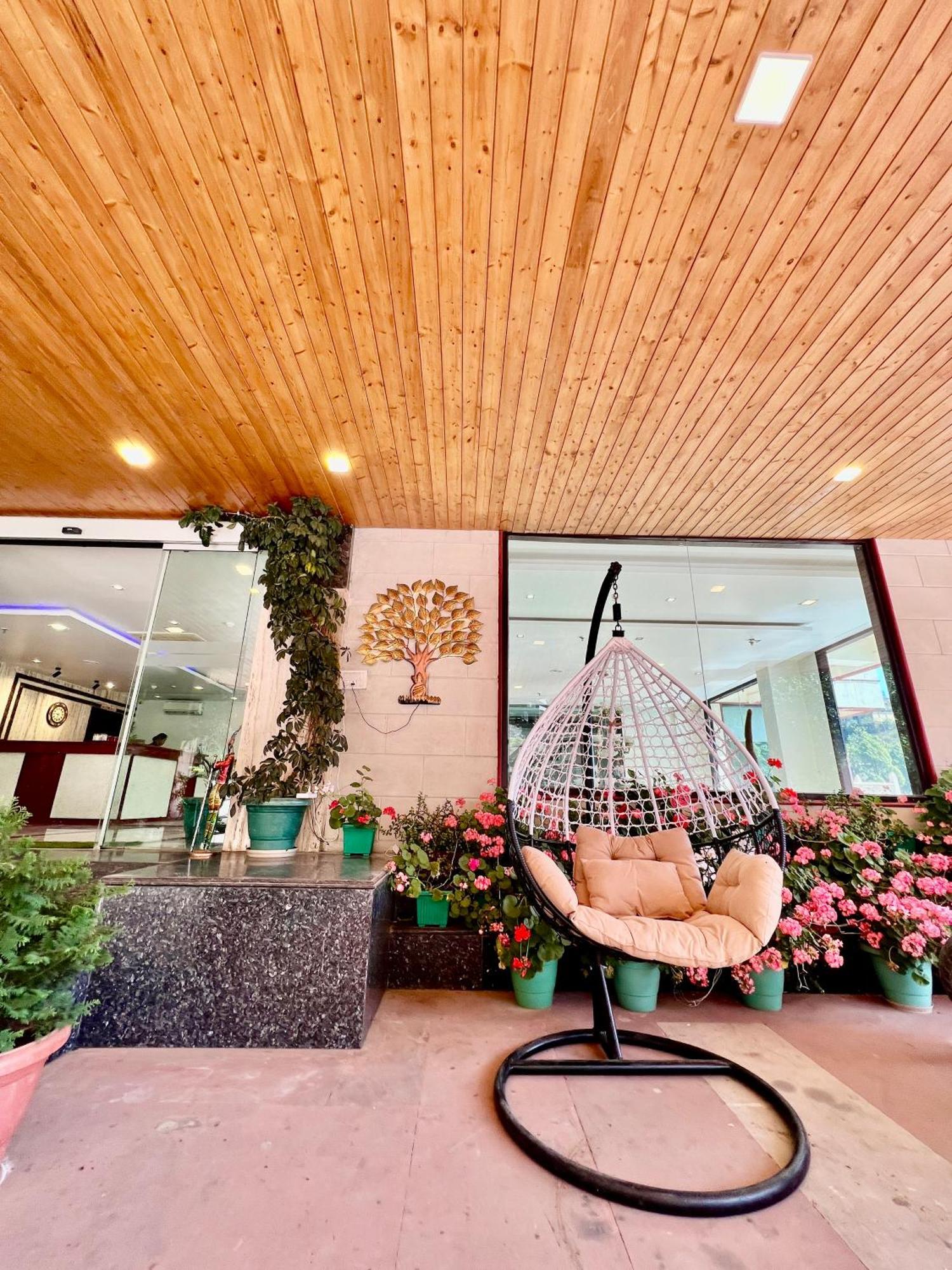 Sea Hawk - Luxury Hill Resort 4 Mins From Bhimtal Lake מראה חיצוני תמונה