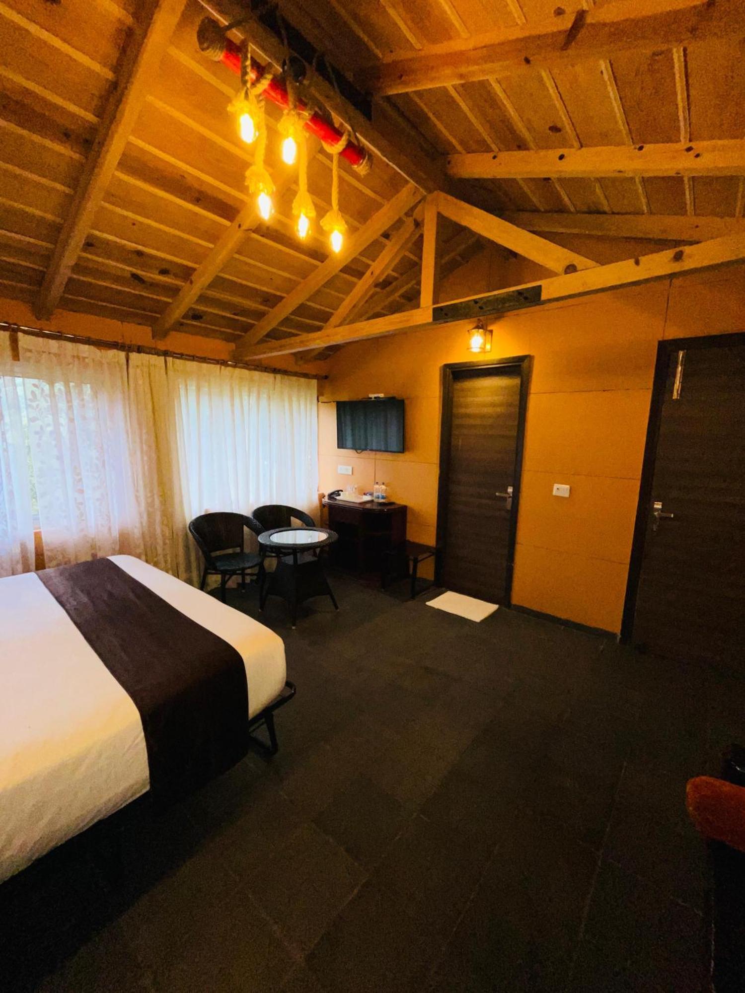 Sea Hawk - Luxury Hill Resort 4 Mins From Bhimtal Lake מראה חיצוני תמונה